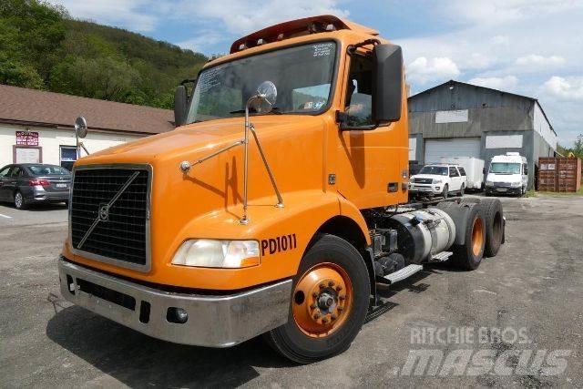 Volvo VNM64T Važiuoklė su kabina
