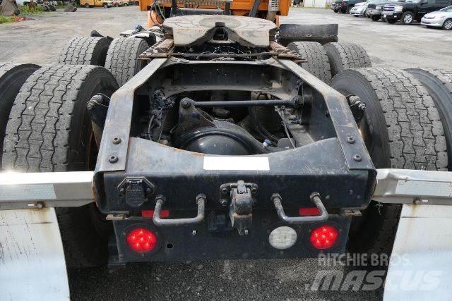 Volvo VNM64T Važiuoklė su kabina