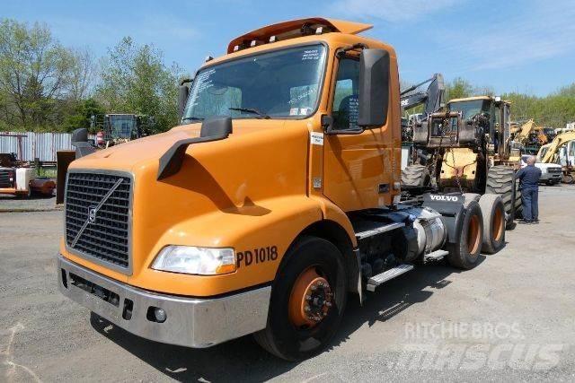 Volvo VNM64T Važiuoklė su kabina
