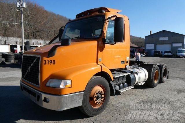 Volvo VNM64T Važiuoklė su kabina