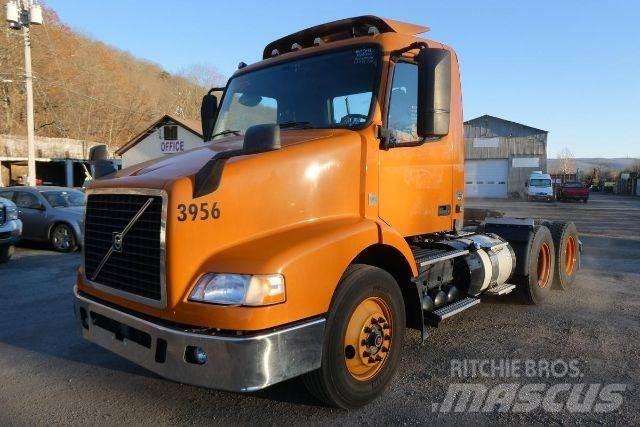 Volvo VNM64T Važiuoklė su kabina