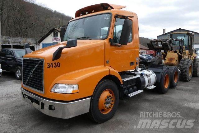 Volvo VNM64T Važiuoklė su kabina