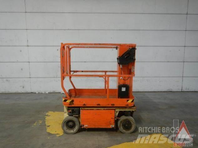 JLG 1230ES Alkūniniai keltuvai