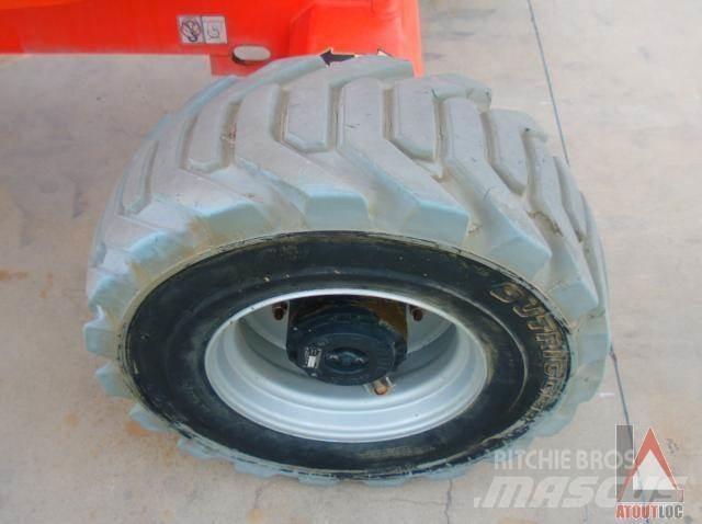 JLG 520AJ Alkūniniai keltuvai