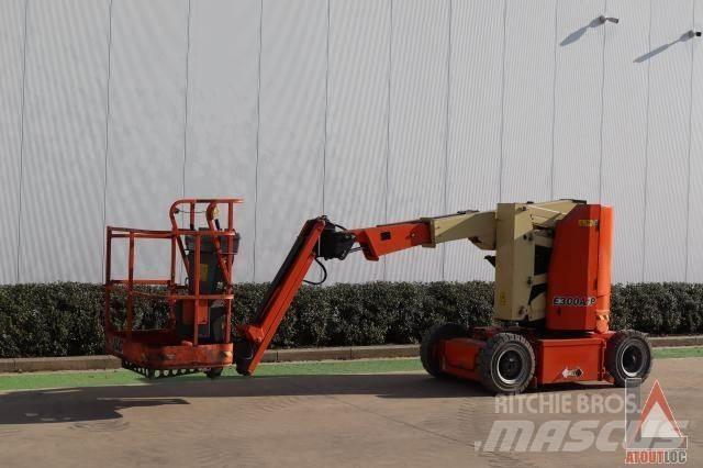 JLG E300AJP Alkūniniai keltuvai
