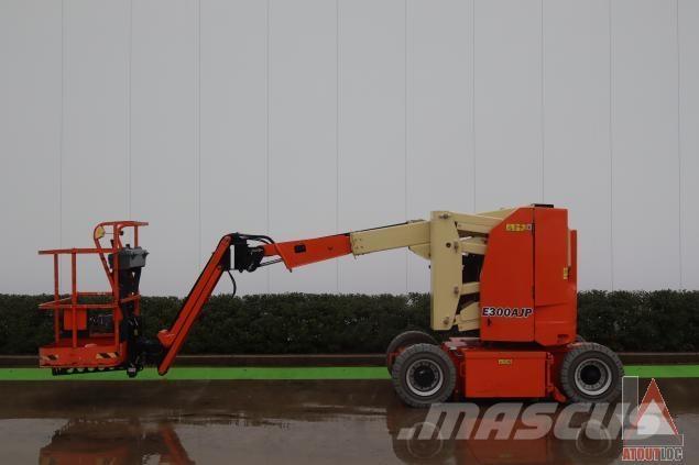 JLG E300AJP Alkūniniai keltuvai