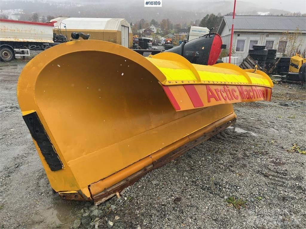  Artic Machine plog Transportas - Kita