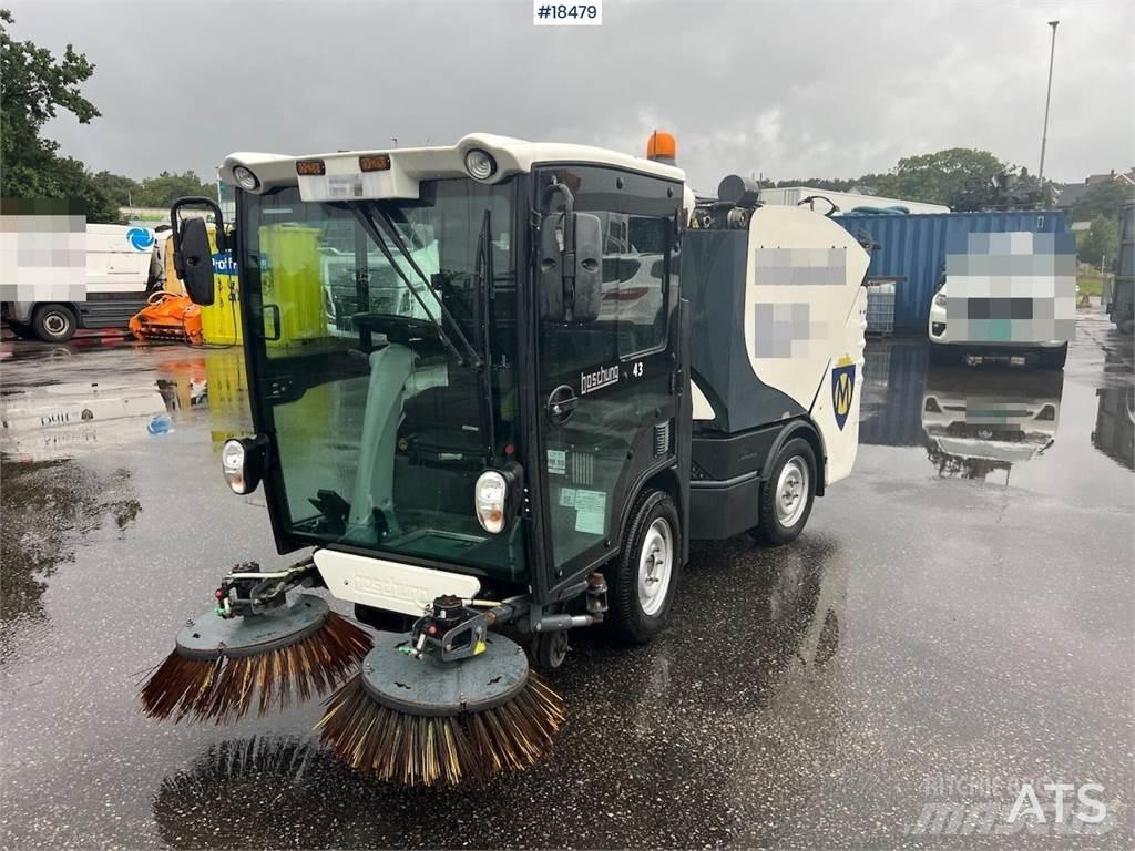 Boschung S2 sweeper Šlavimo sunkvežimiai