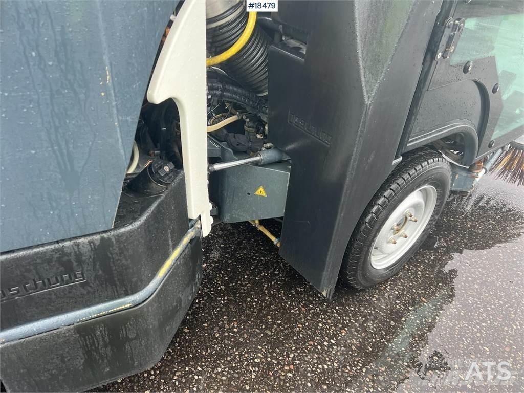 Boschung S2 sweeper Šlavimo sunkvežimiai