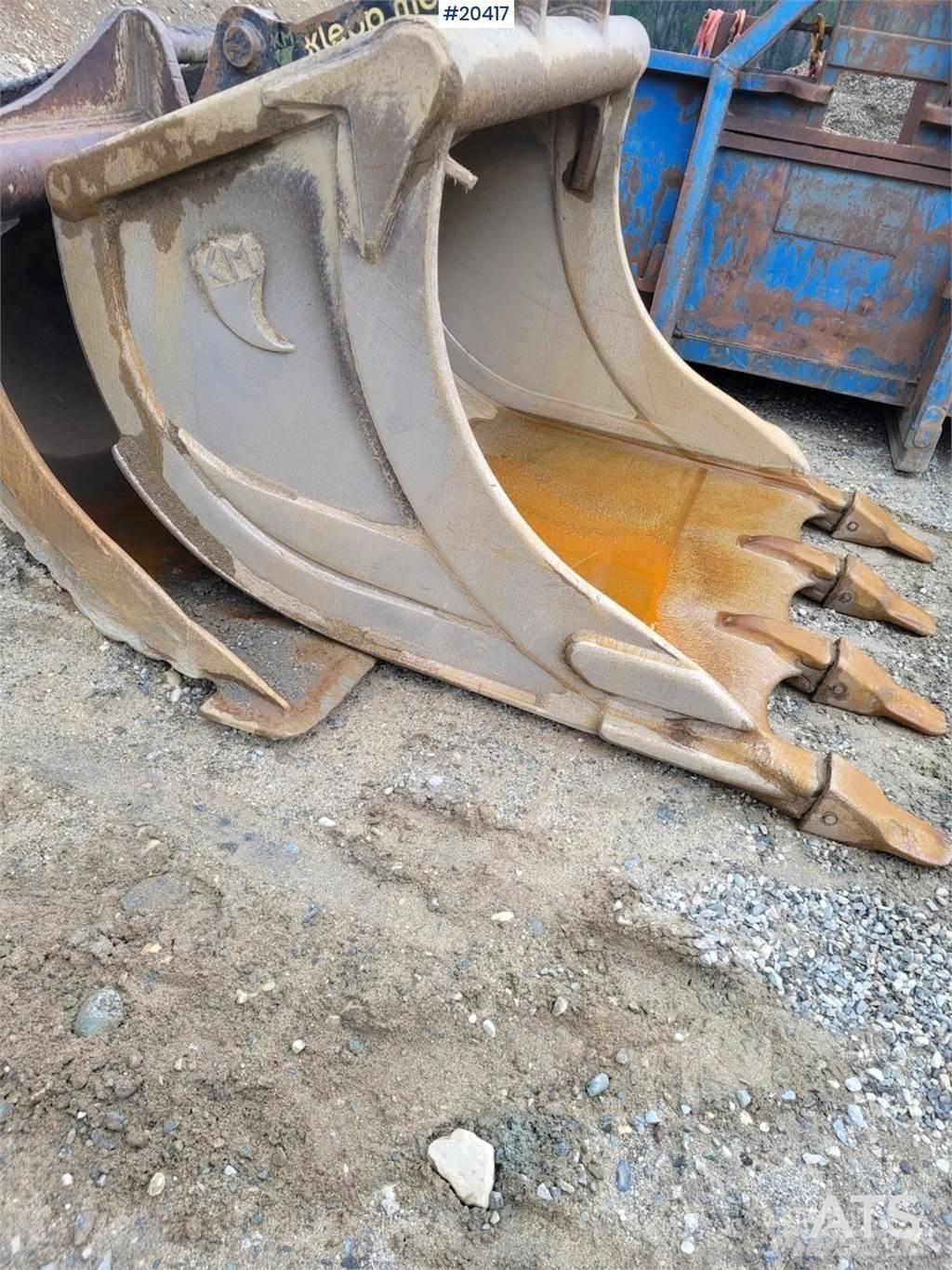 CAT 330F Vikšriniai ekskavatoriai