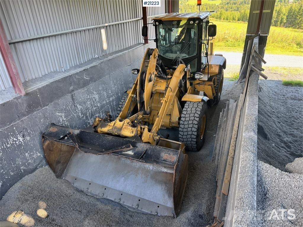 CAT 930 K Naudoti ratiniai krautuvai