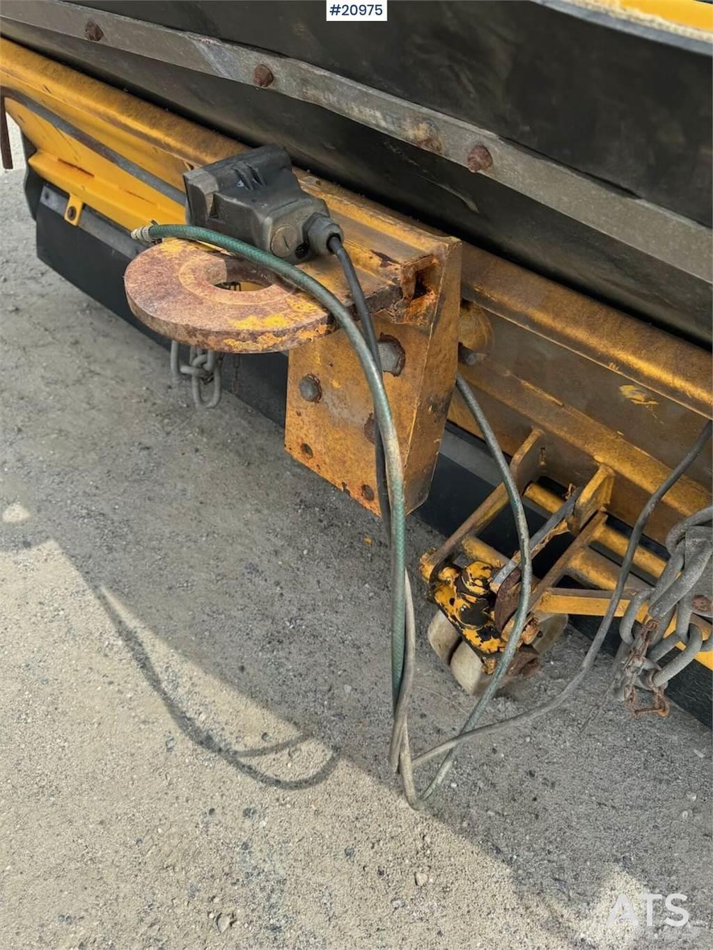 Falköping LB 1000 Transportas - Kita