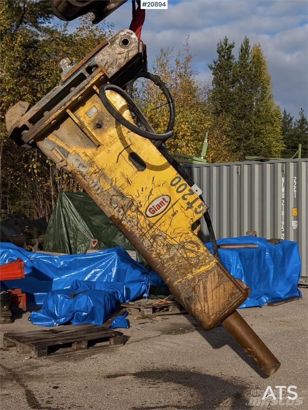 GiANT GT200 Hidrauliniai kūjai / Trupintuvai