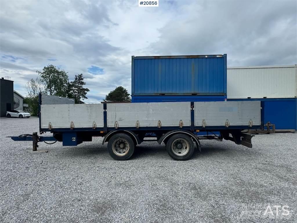 GMF flatebed trailer Platformos / Pakrovimas iš šono