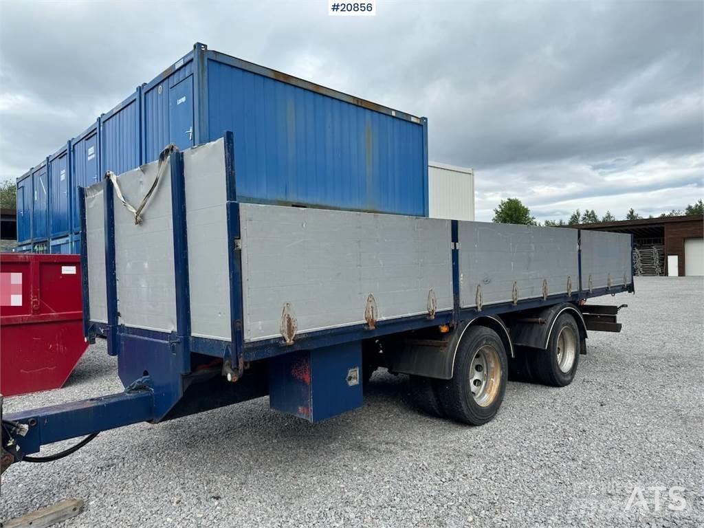 GMF flatebed trailer Platformos / Pakrovimas iš šono