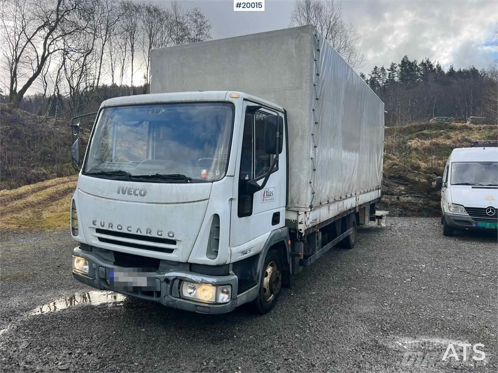 Iveco 75 Sunkvežimiai su dengtu kėbulu