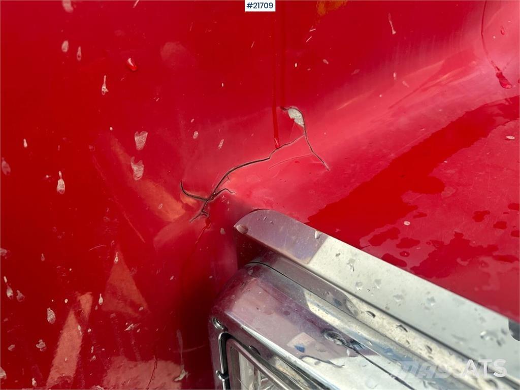 Kenworth T800 Savivarčių priekabų vilkikai