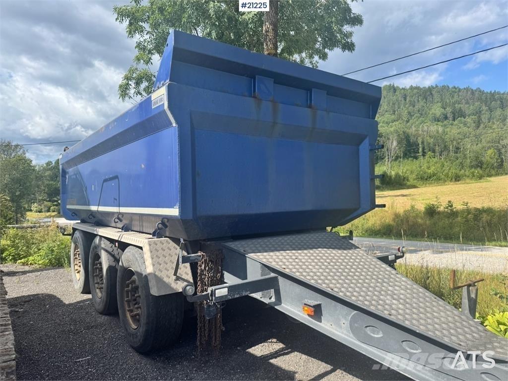 Maur Trailer. Savivartės priekabos