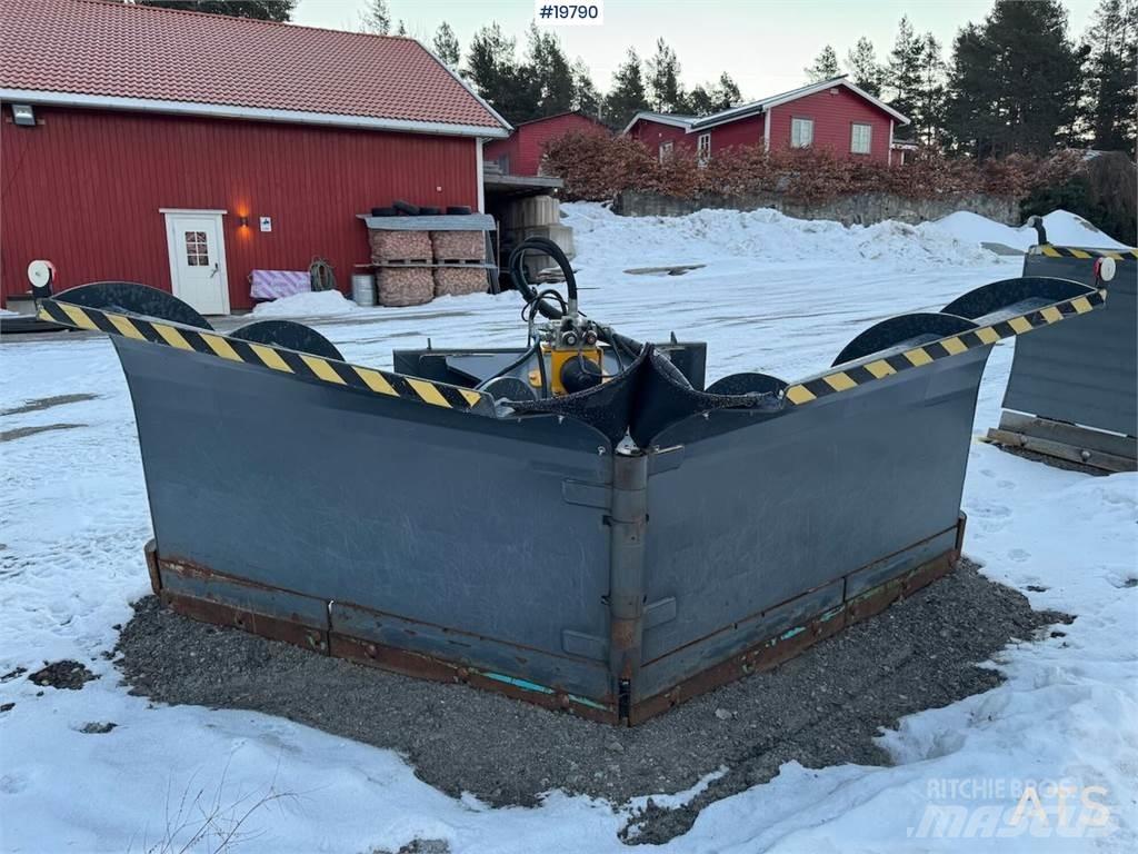 Stark NL3200 V-plow Statyba - Kita