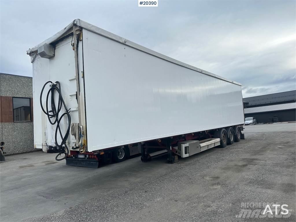 Vang 3 axle trailer Kitos priekabos