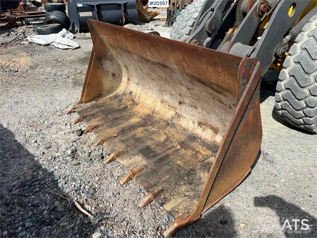 Volvo L70C Naudoti ratiniai krautuvai