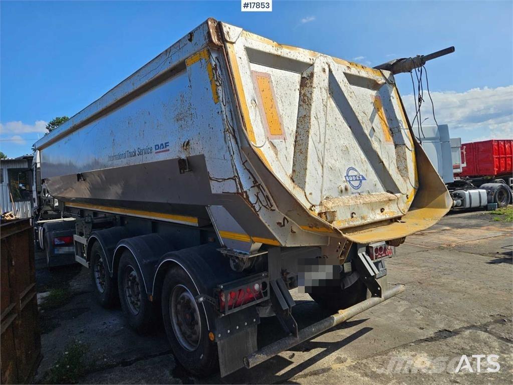 Bodex KIS 3B Savivartės puspriekabės