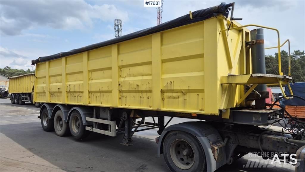 Bodex KIS 3W-S Savivartės puspriekabės