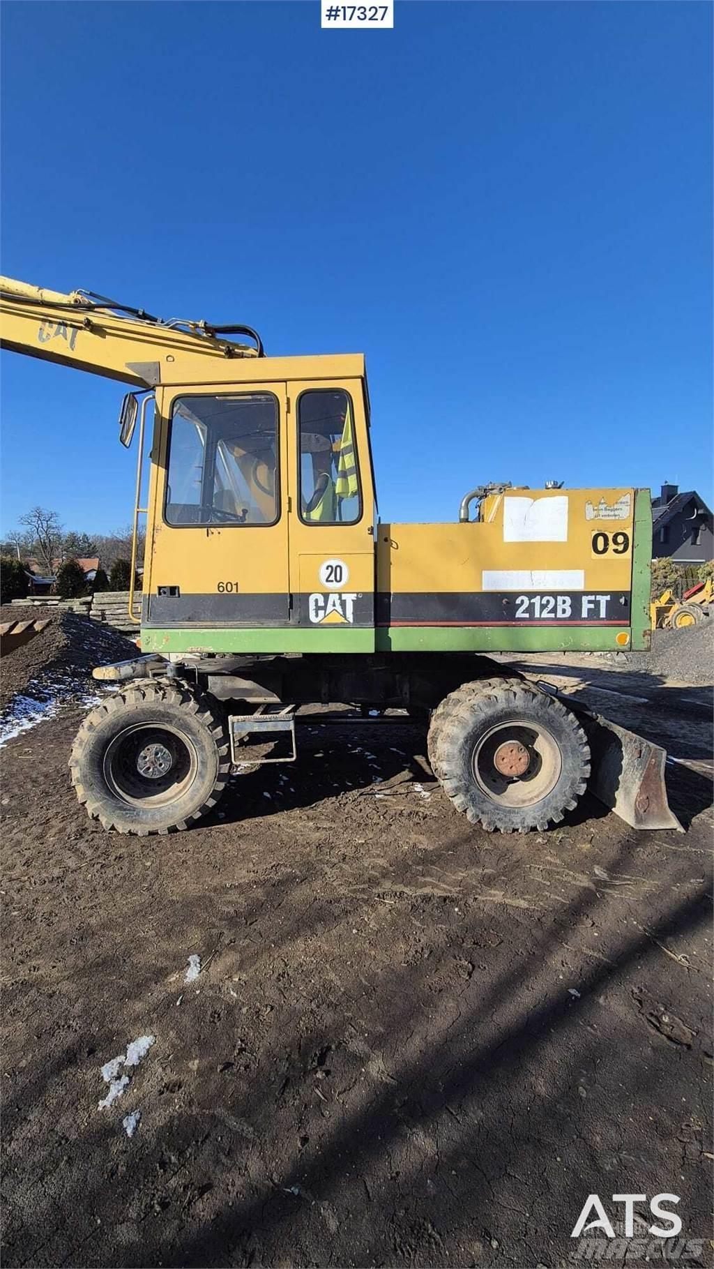 CAT 212BFT Ratiniai ekskavatoriai