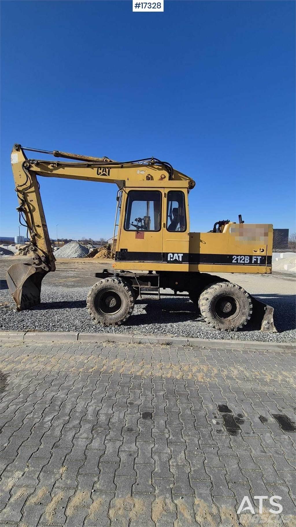 CAT 212BFT Ratiniai ekskavatoriai