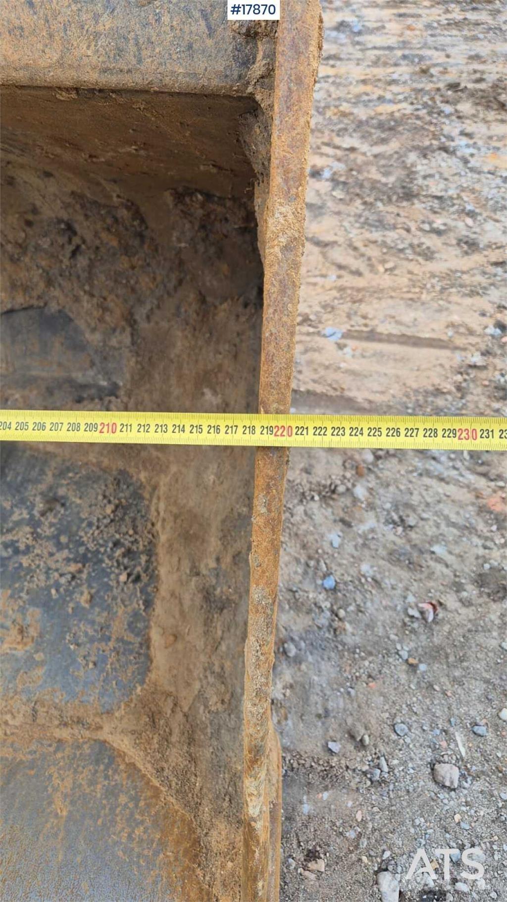 CAT 324E Vikšriniai ekskavatoriai
