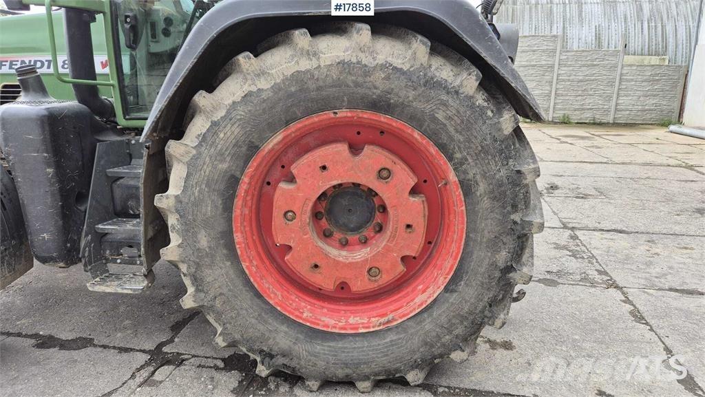 Fendt Vario 820 Traktoriai