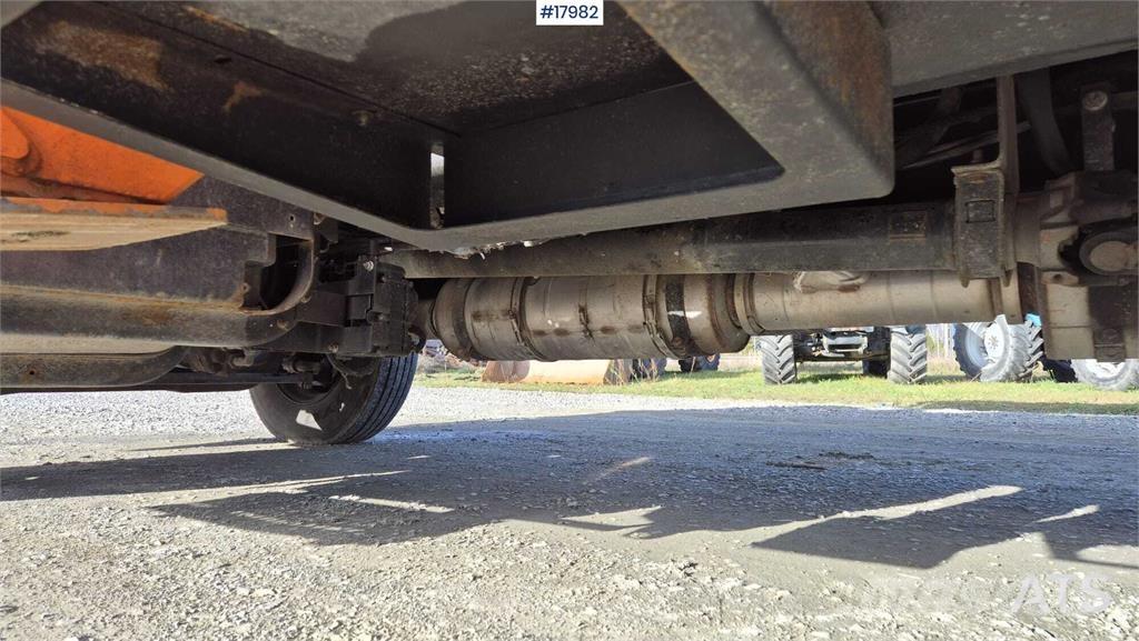 Ford F750 Automobiliniai kranai