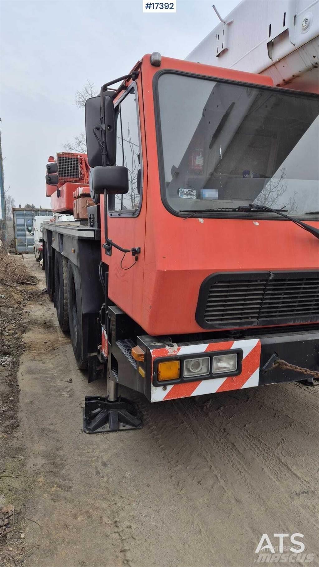 Grove GMK-3050 Visureigiai kranai