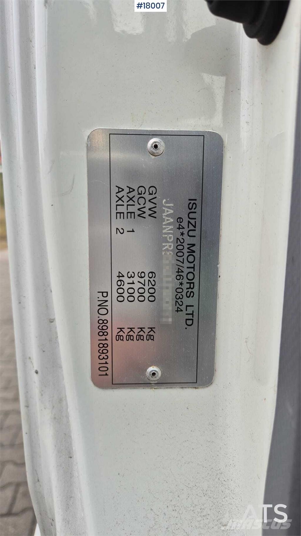 Isuzu N2R Automobiliniai kranai