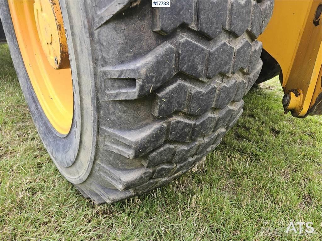 JCB 4CX Ekskavatoriniai krautuvai