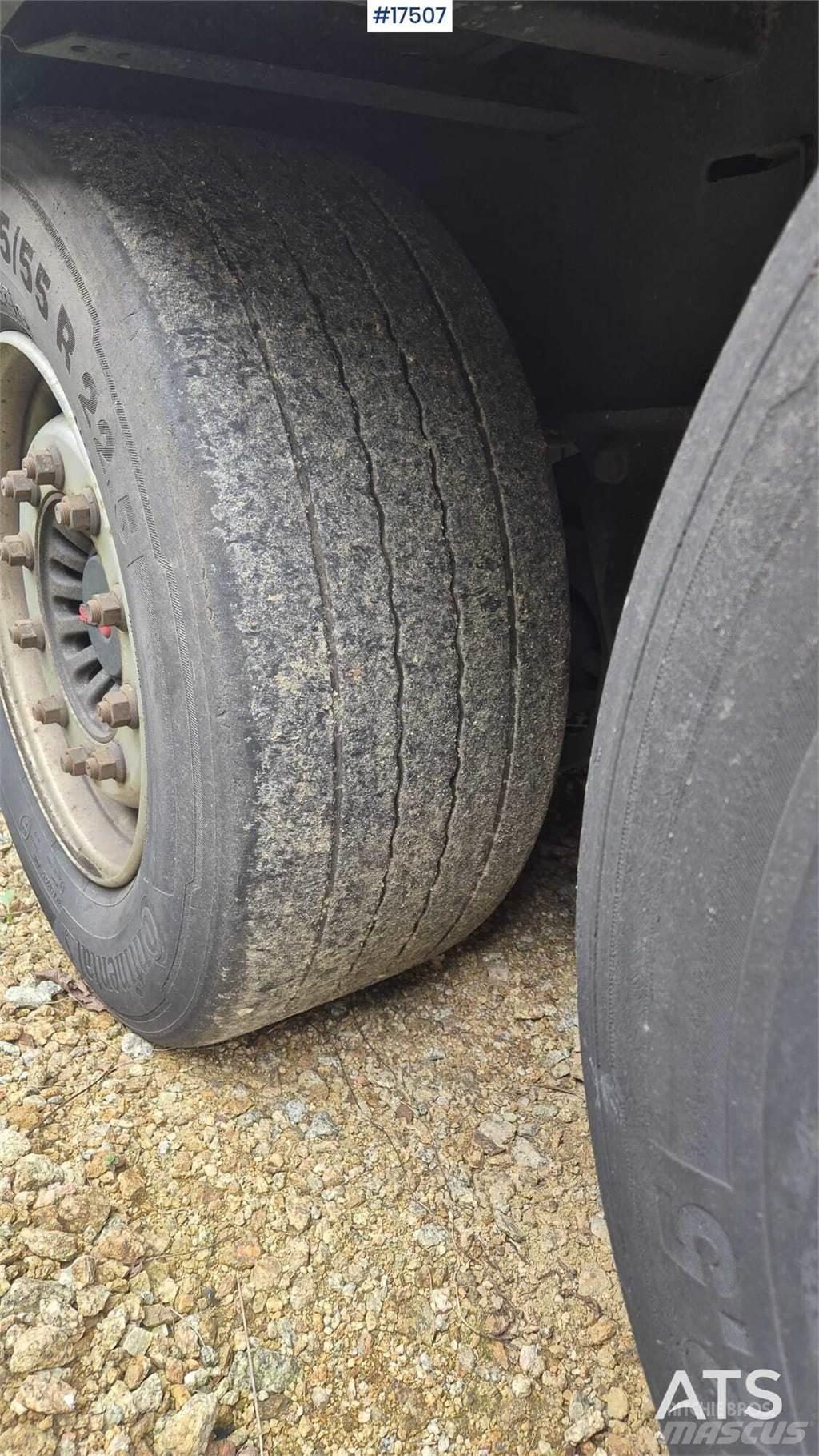 Kögel S-24 Tentinės puspriekabės