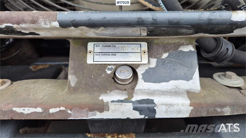 Komatsu WA320-5H Naudoti ratiniai krautuvai