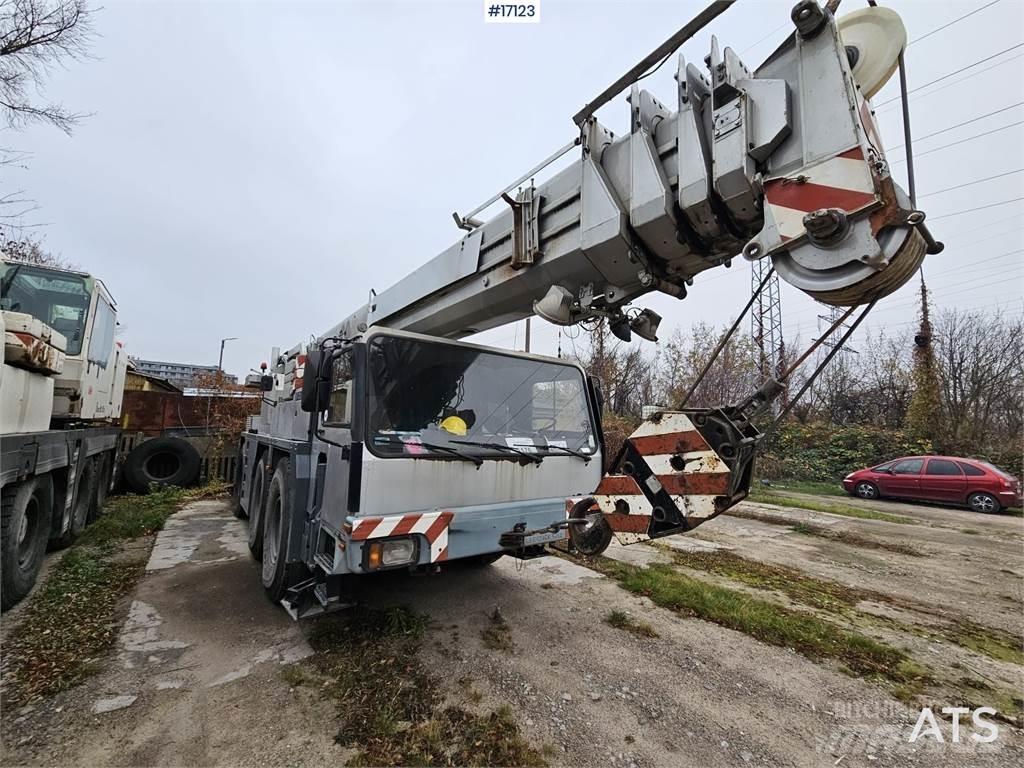 Liebherr 1050-1 Visureigiai kranai