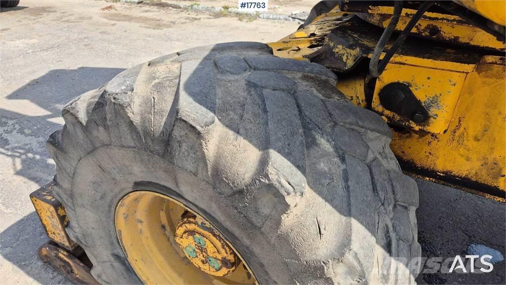 Mecalac 12MX Ratiniai ekskavatoriai