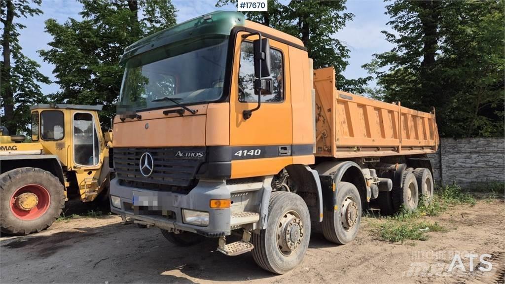 Mercedes-Benz 4140 Savivarčių priekabų vilkikai