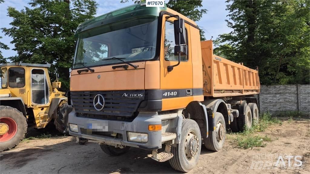 Mercedes-Benz 4140 Savivarčių priekabų vilkikai
