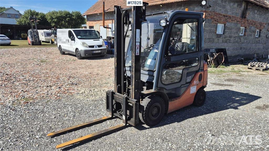 Toyota 02-8FGF15 Šakiniai krautuvai - Kita