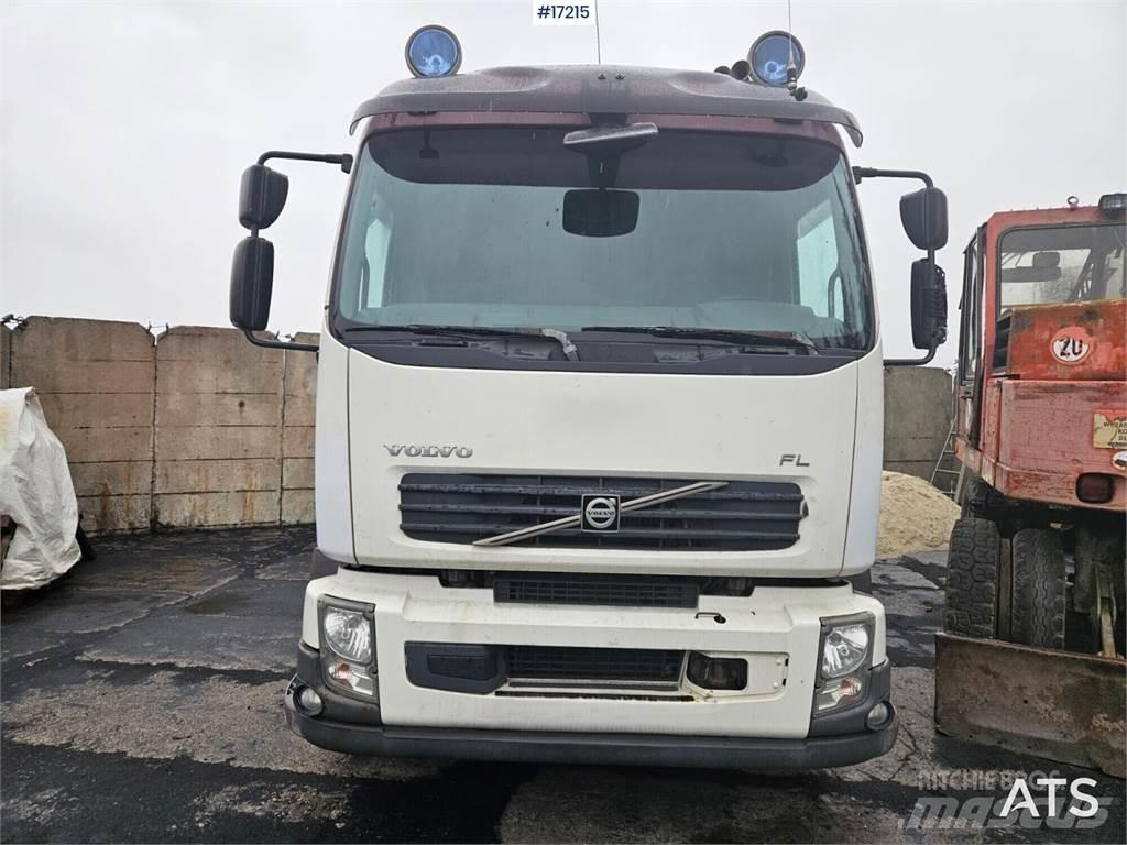 Volvo FL Savivarčių priekabų vilkikai