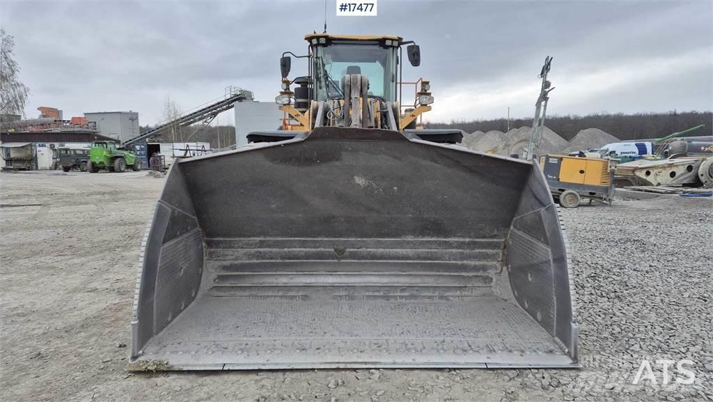 Volvo L220H Naudoti ratiniai krautuvai