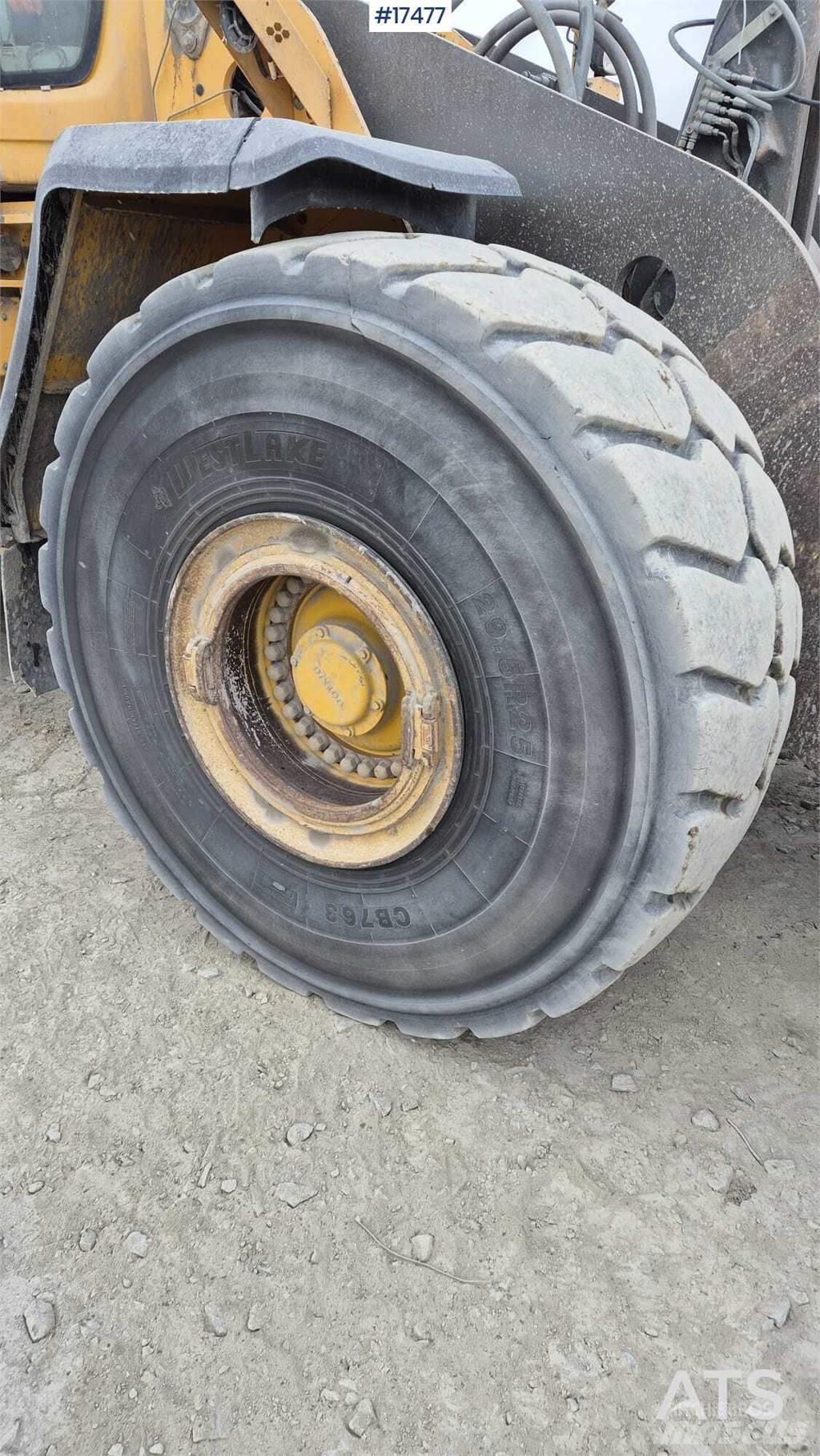 Volvo L220H Naudoti ratiniai krautuvai