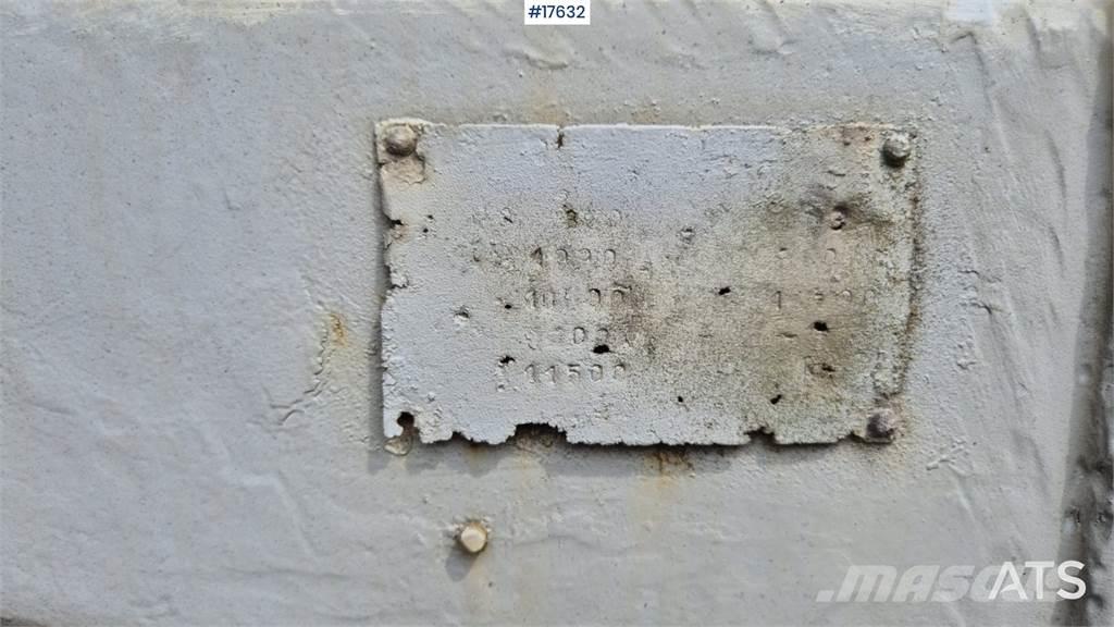 Zremb NS 300 Žemo iškrovimo puspriekabės