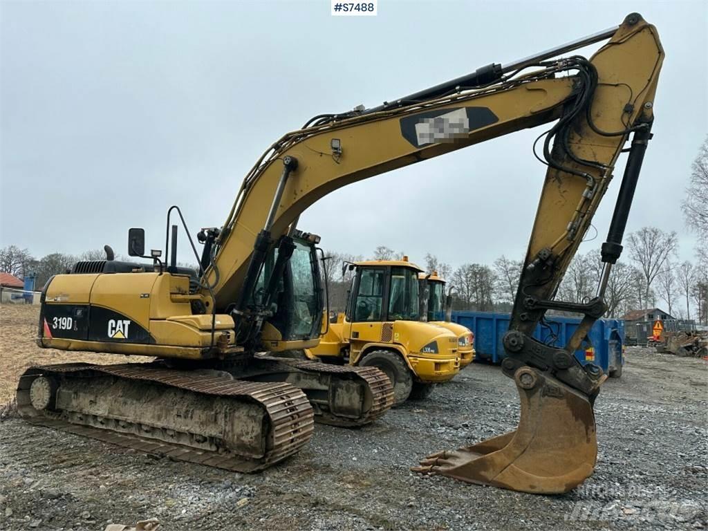 CAT 319D Vikšriniai ekskavatoriai