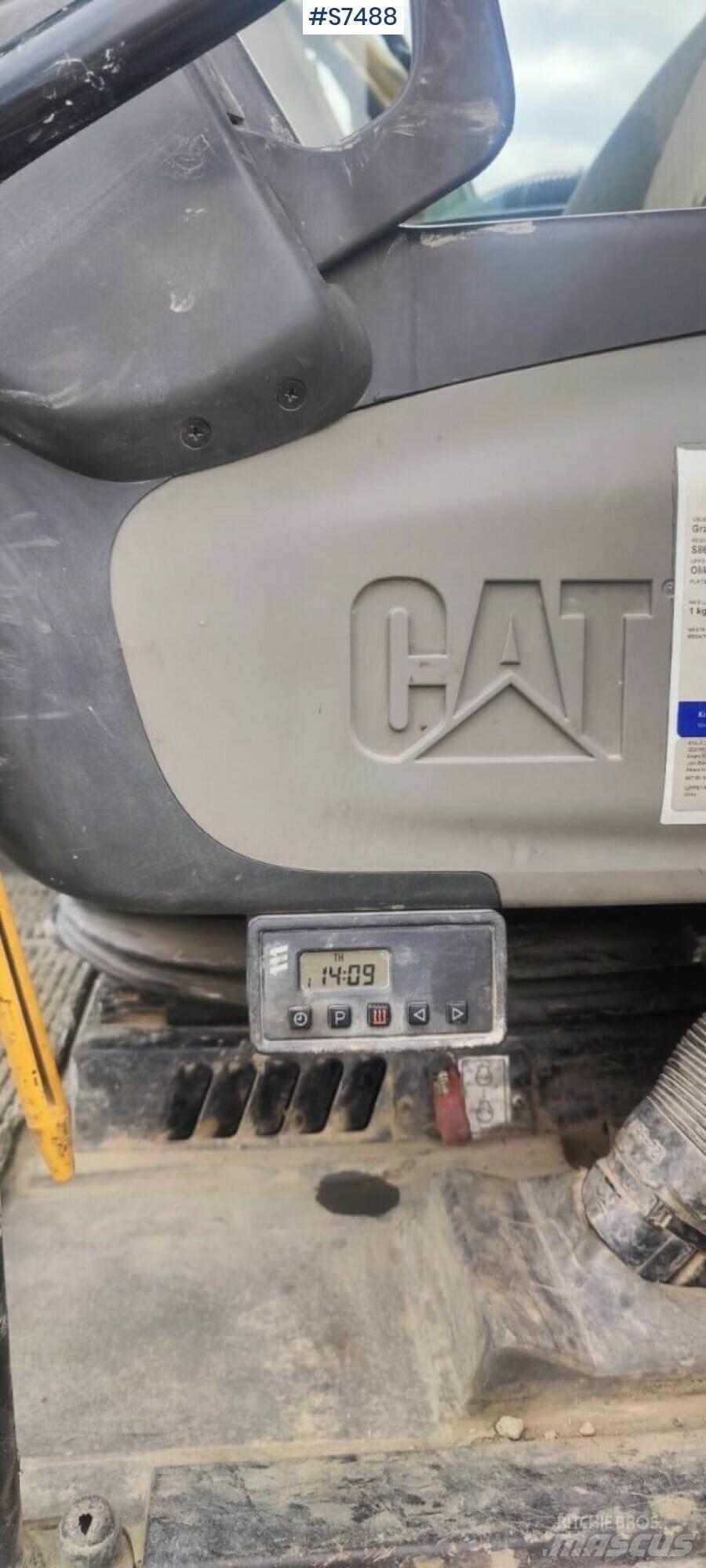 CAT 319D Vikšriniai ekskavatoriai