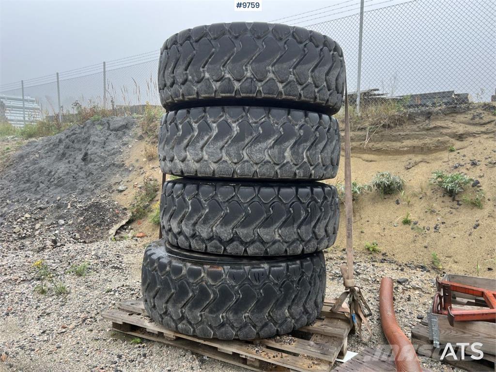 Däck med fälg 20,5R25 Kiti naudoti statybos komponentai