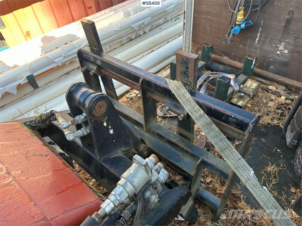 Ditch Witch SK650 Krautuvai su šoniniu pasukimu